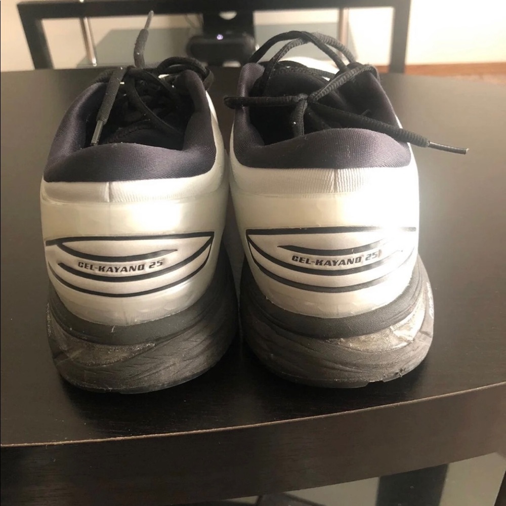 ASICS Running Shoes - Picture 5 of 5